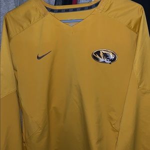 Nike muzzle windbreaker